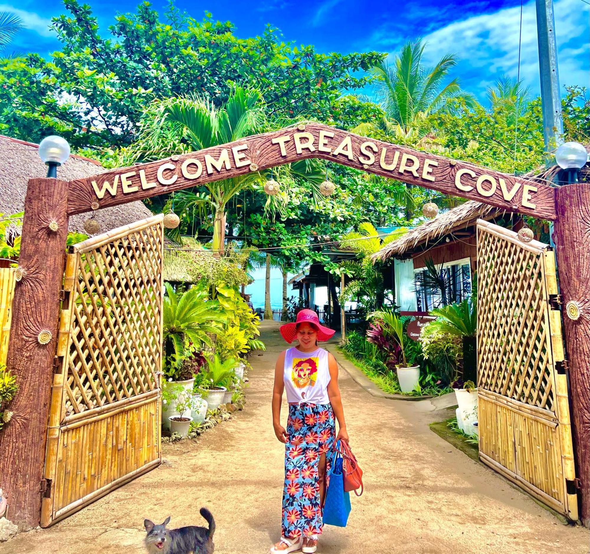 Treasure Beach Resort Carles Eksteriør bilde
