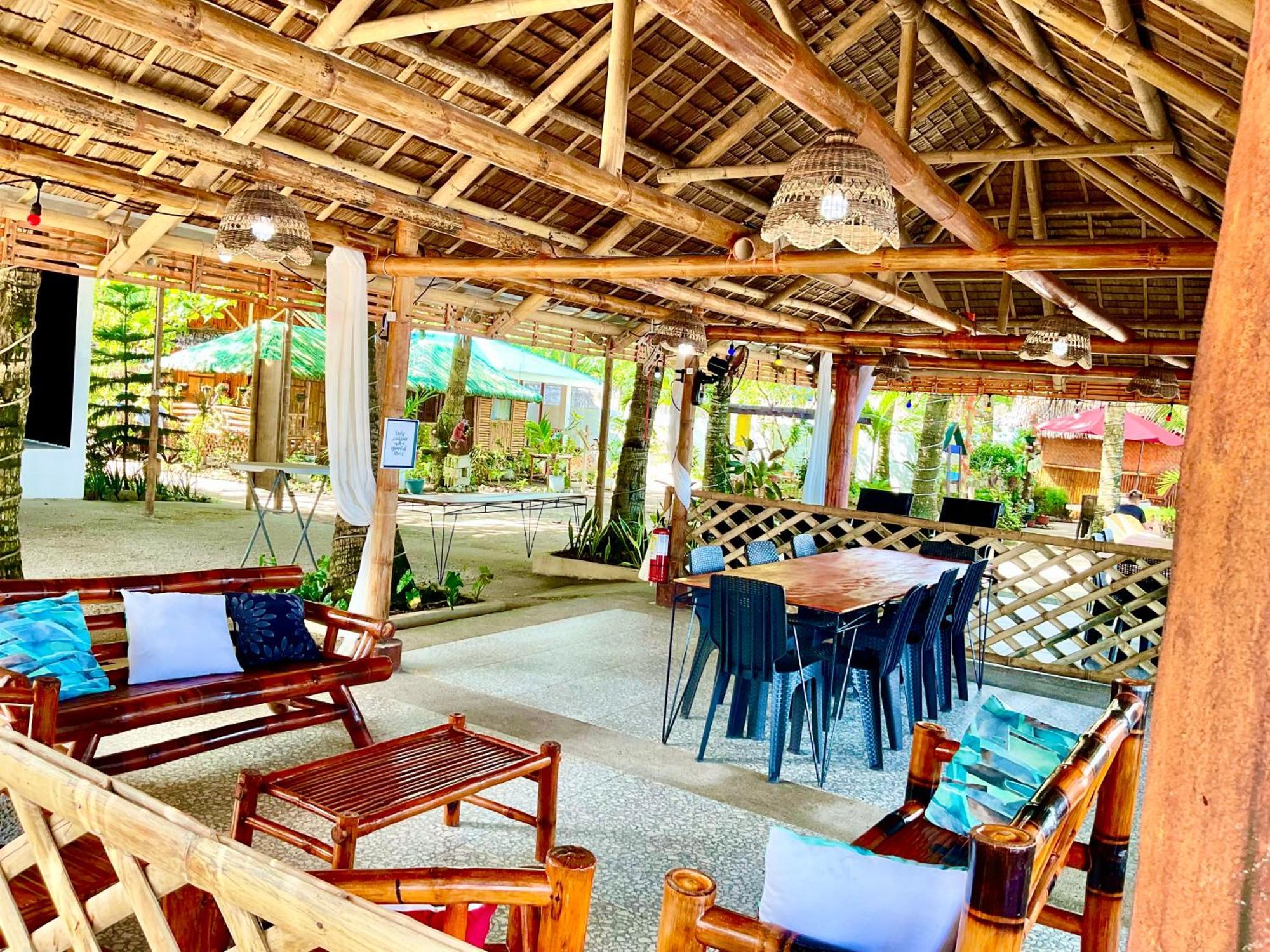 Treasure Beach Resort Carles Eksteriør bilde