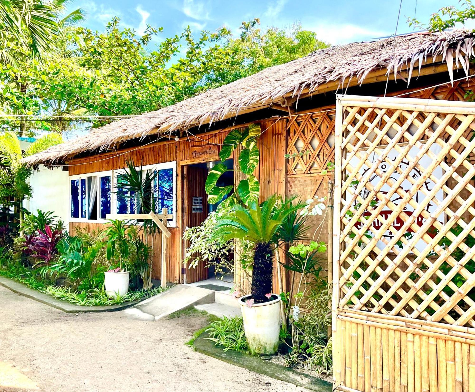 Treasure Beach Resort Carles Eksteriør bilde