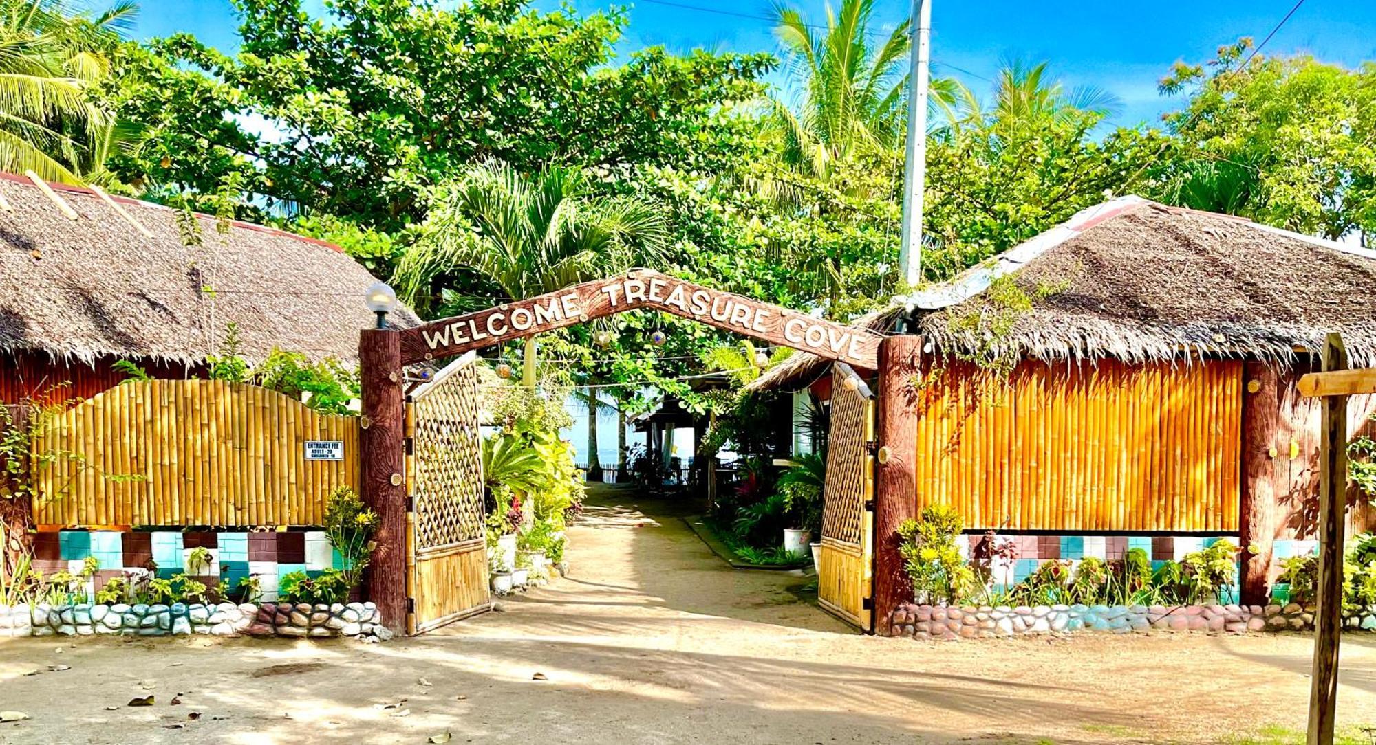 Treasure Beach Resort Carles Eksteriør bilde