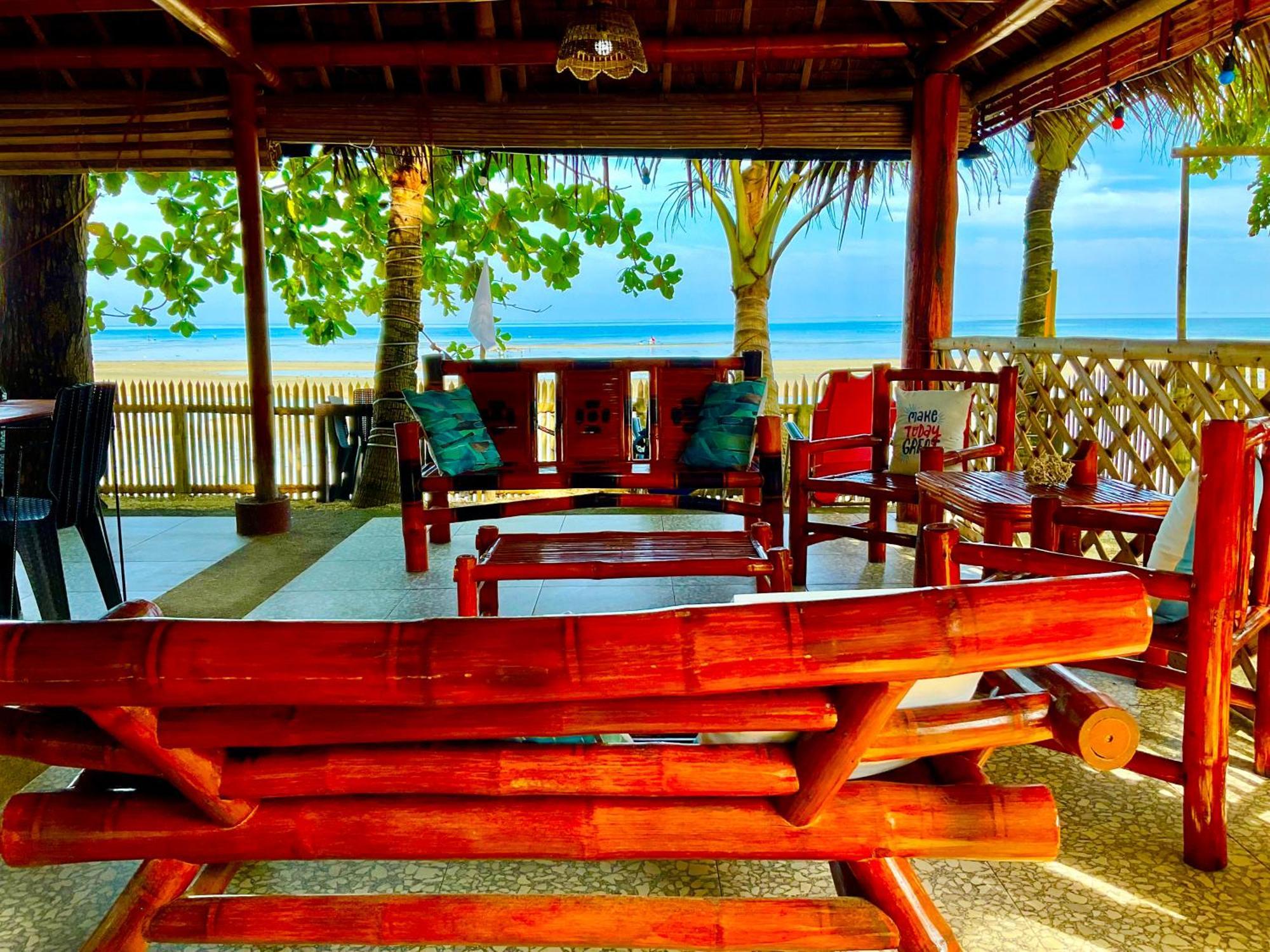 Treasure Beach Resort Carles Eksteriør bilde