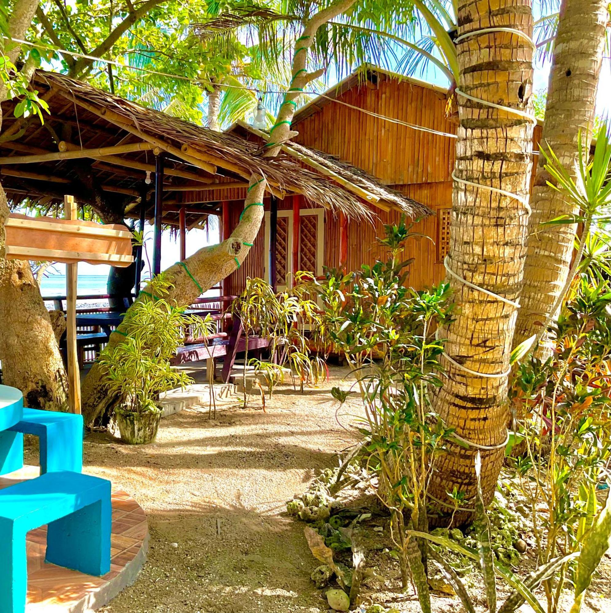 Treasure Beach Resort Carles Eksteriør bilde